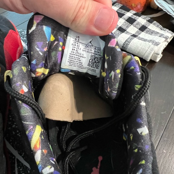 Jordan retro 12 lows. Black/Varsity Red/Gold - Picture 4 of 5